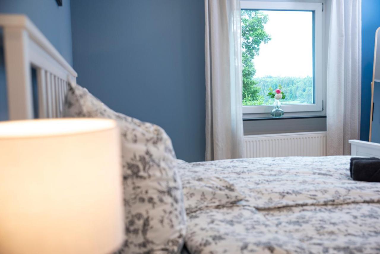 Moderne Wohnung Im Gruenen Mit Privatem Garten Donaueschingen Exteriör bild