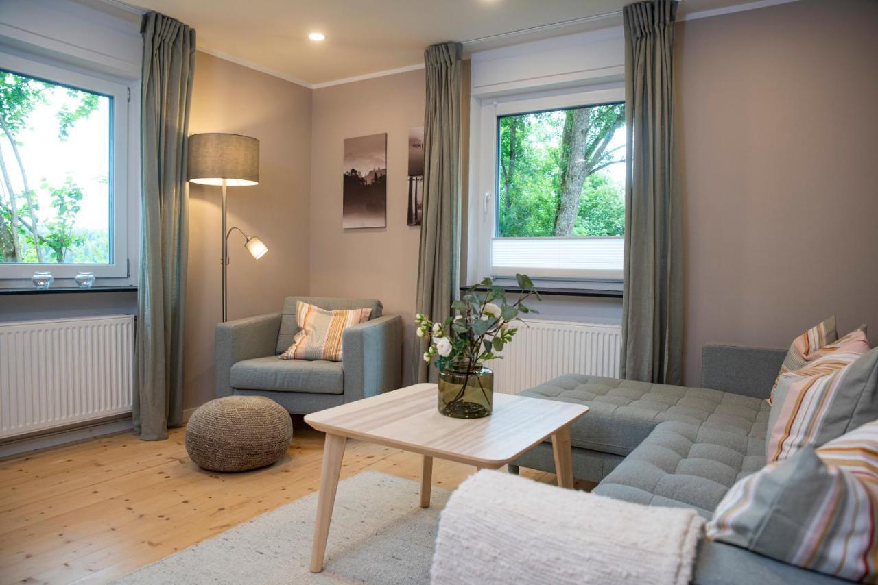 Moderne Wohnung Im Gruenen Mit Privatem Garten Donaueschingen Exteriör bild